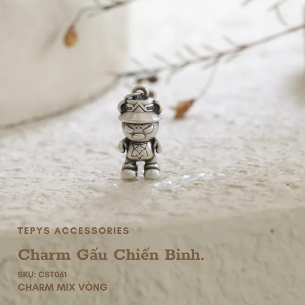 Charm Gấu Chiến Binh