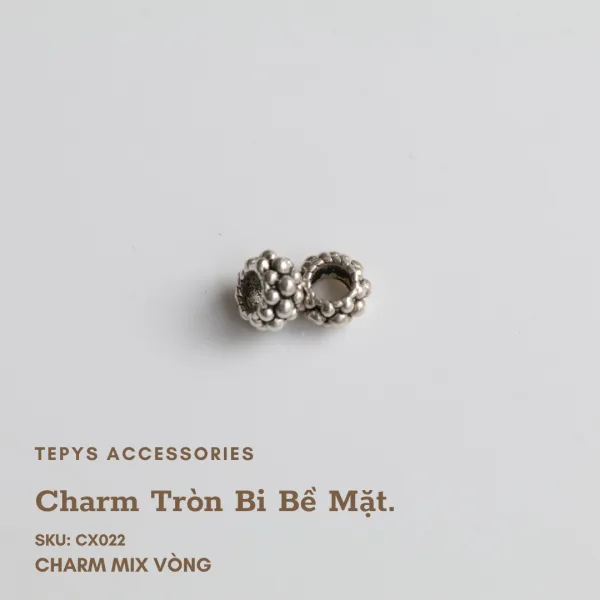 Charm Xỏ Tròn Bi Bề Mặt