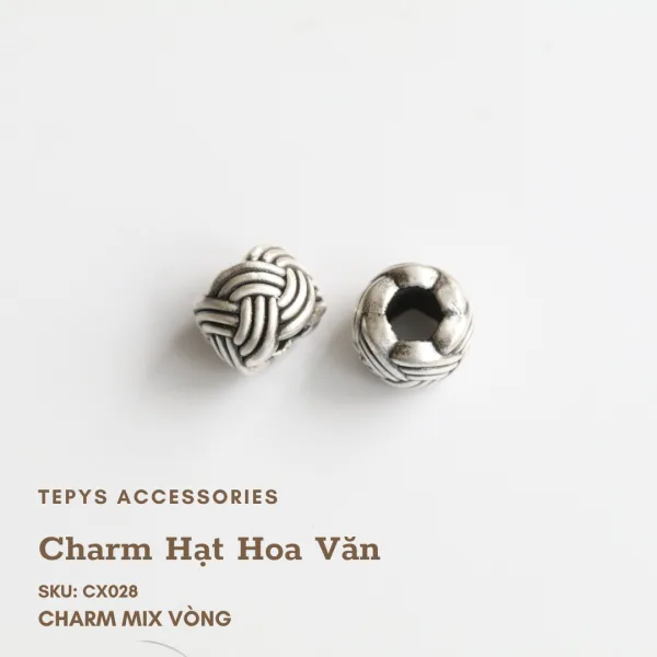 Charm Hạt Xỏ Có Hoa Văn