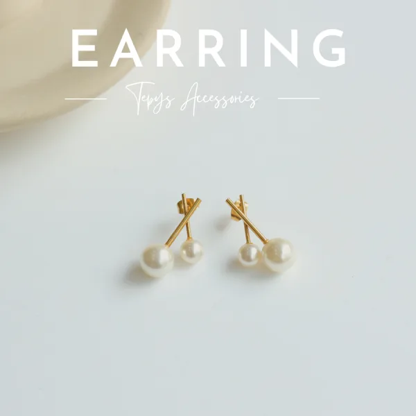 Pearl X-Form Earring