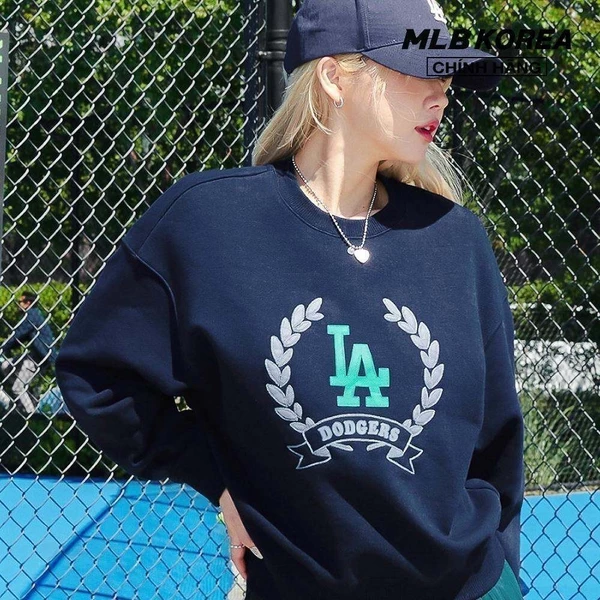 MLB - Áo sweatshirt nữ tay dài Classic Sports Big Logo_3FMTG0134-07NYS