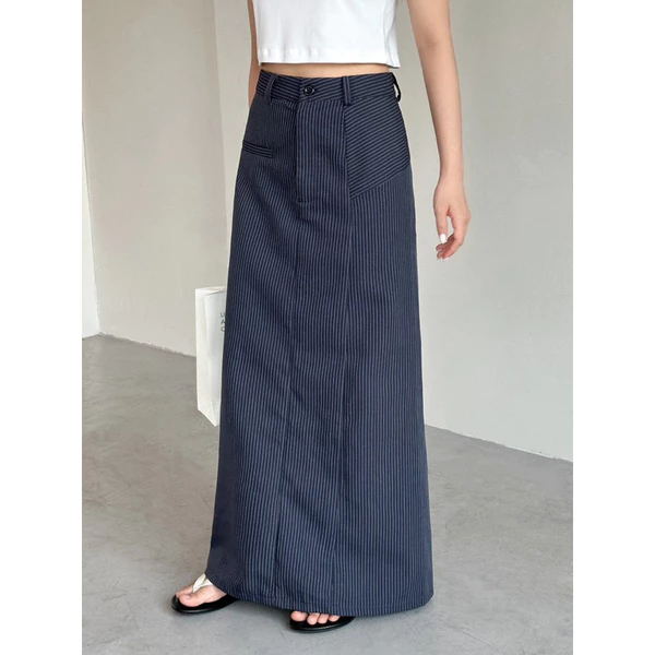 Chân váy navy sọc hack dáng | 𝐒𝐎𝐌𝐒 | 𝐍𝐚𝐯𝐲 𝐒𝐤𝐢𝐫𝐭