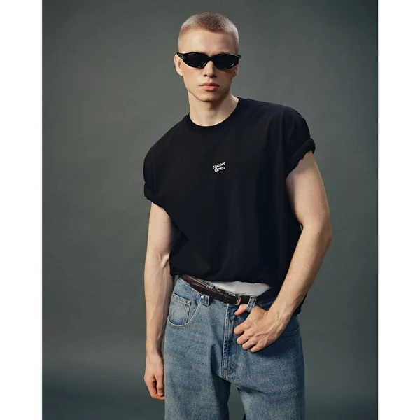 Eleven - Áo Thun Oversize Unisex In Number Eleven Dọc | Màu Đen