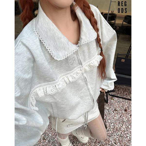 Áo khoác Cropped ren Tilla vải nỉ chân cua form rộng nữ Regods - JACKET CROPPED REN TILLA