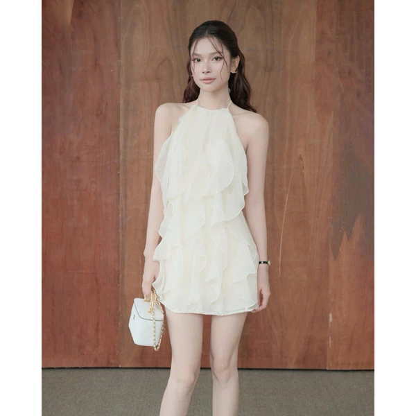 RUBIES Cocktail Dress - Đầm Ngắn Nữ Vải Voan Tơ Dáng Suông Chiết Eo Sát Nách Cổ Yếm