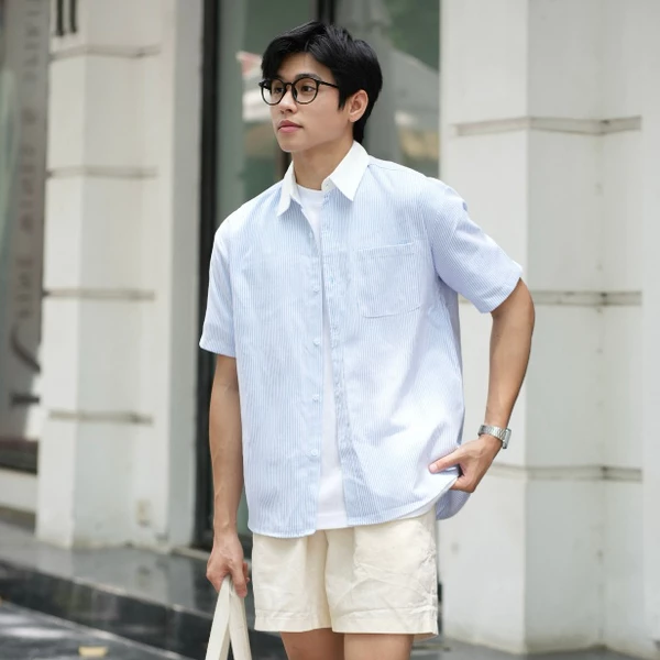 Áo Sơ Mi Kẻ Ngắn Tay Vải Oxford Phối Cổ Trắng Dáng Rộng Phong Cách Hàn Quốc ZUTEE ZT01