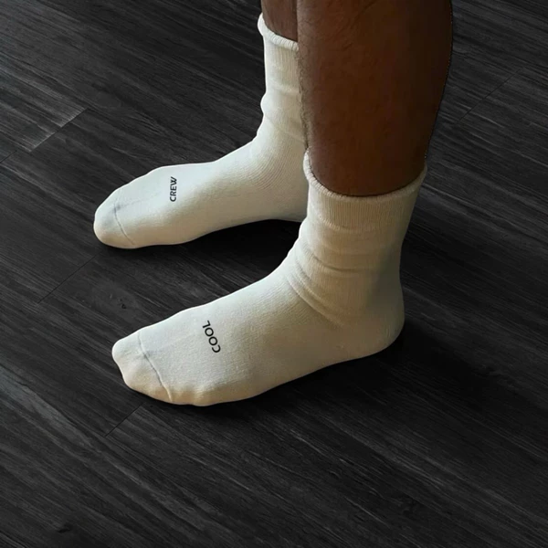 Tất vớ cổ cao 𝐂𝐎𝐎𝐋𝐂𝐑𝐄𝐖 100% cotton đen/ trắng phong cách thể thao Hàn Quốc