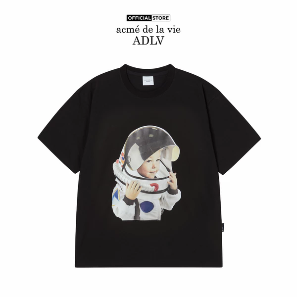 Áo Thun ADLV Baby Face Space Suit Boy Màu Đen (Domestic Duty Free Exclusive) - Hàng Chính Hãng
