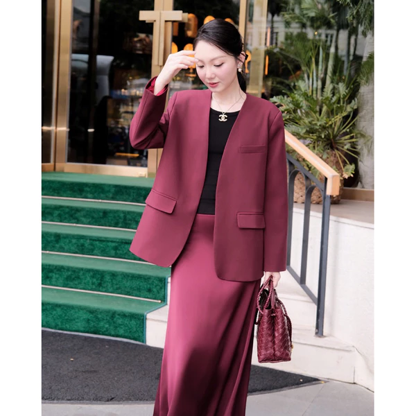 RUBIES Amor Blazer - Áo Khoác Blazer Nữ Dáng Suông Tay Dài Không Cổ Không Cúc Cài