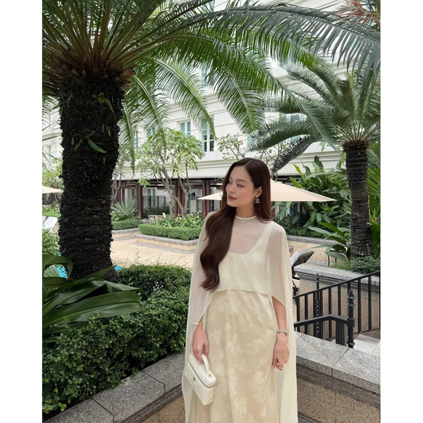 RUBIES Lily Scarf - Phụ Kiện Khăn Choàng Vải Tơ Dáng Dài