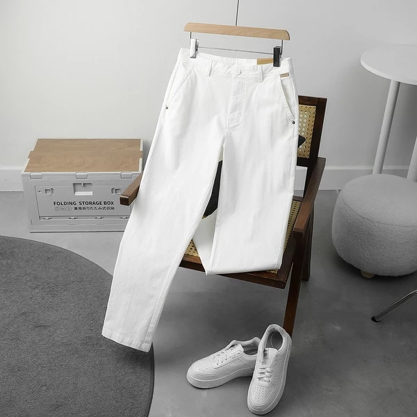 Quần khaki ESSENTIAL WHITE PANTS TORANO ống suông form chuẩn lịch lãm FABK005