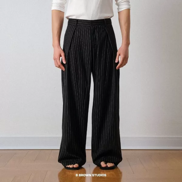 Quần Âu Nam B Brown Kẻ Sọc Li Vát Chéo Ống Rộng Phủ Giày - Striped Wide Leg Trousers