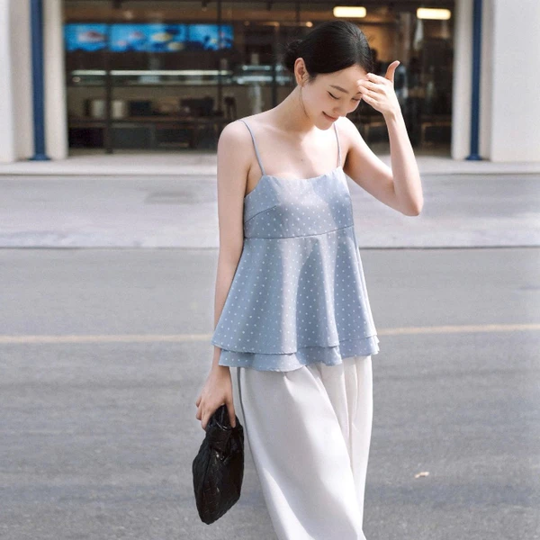 Nosbyn - Áo Hai Dây Cúp Ngực Họa Tiết Chấm Bi - Layered Dottie Top