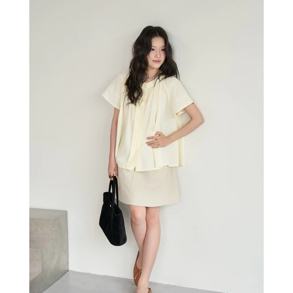 DOB - Áo kiểu nữ babydoll tay ngắn viền bèo nữ tính I Lyra Top