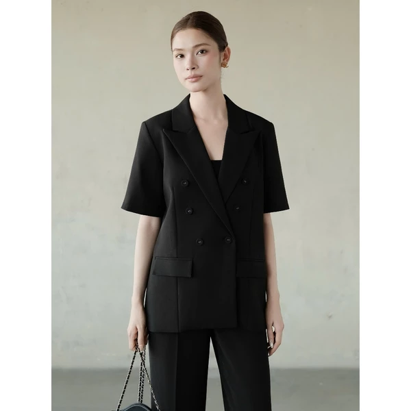RUBIES Phedra Blazer - Áo Khoác Blazer Nữ Vải Carolang Dáng Suông Tay Ngắn