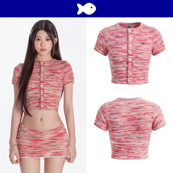 Áo croptop nữ tay ngắn cài cúc đính ren DKMV thiết kế phối màu đậm nhạt len lông thỏ ôm màu hồng Ora Set | K-SET23-T-H