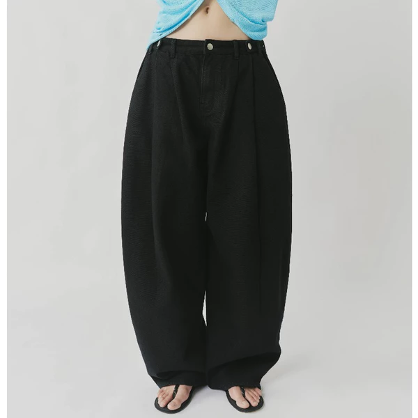 HIGHCHIC - LIMINAL COLLECTION - QUẦN JEANS ỐNG RỘNG - HALEY JEANS