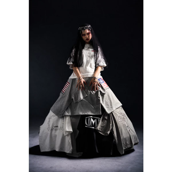 Áo Thun Màu Trắng Lá Cờ Mĩ Nhỏ Bên Trái Chất Liệu Cotton Form Boxy Phong Cách Streetwear Local Brand Việt Nam UMS
