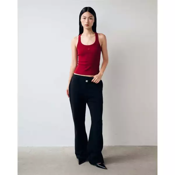 Eleven - Áo Tank Top Vải Thun Gân Thêu Mono | Màu Đỏ Rượu