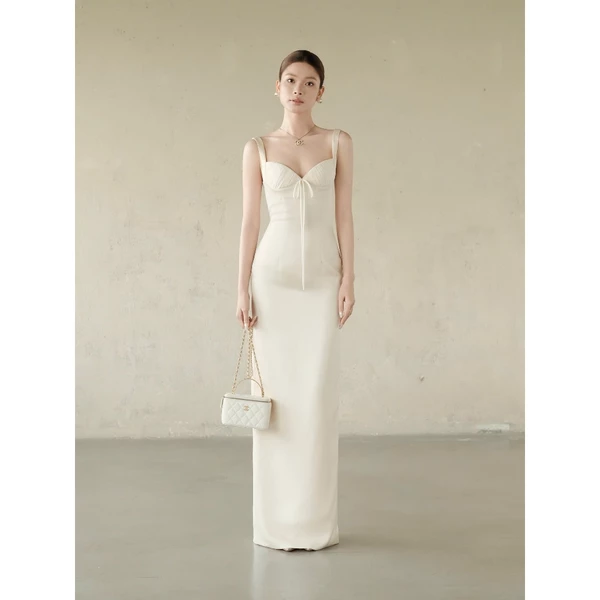 RUBIES Mercure Dress - Đầm Dài Nữ Vải Lụa Dáng Ôm 2 Dây Cổ Tim V