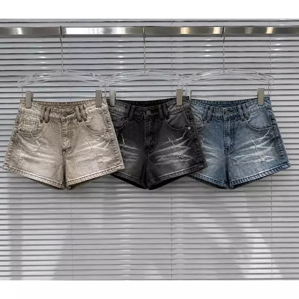 WHOSE x YC1996 - Quần Short Jeans Nữ Wash Rách 3 Màu Local Brand Unisex