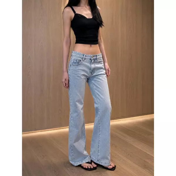 WHOSE x YC1996 Quần Jeans Cạp Trễ Ống Loe Nhẹ - ICE BLUE FLARED JEANS YC1996 MS 3052