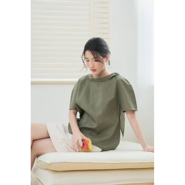 DOB - Áo kiểu tay lỡ cổ cách điệu form suông I Guro Top I