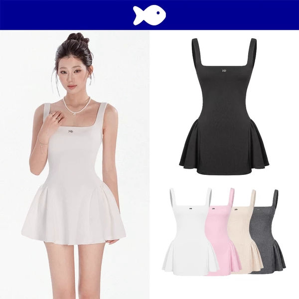 Đầm tiểu thư dáng hai dây cổ vuông DKMV form xoè bồng thun 2 da ôm dáng đính logo cá inox Caroline Dress | K-D42