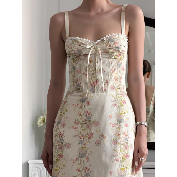 RUBIES Roses Dress - Đầm Dài Nữ Vải Kate Hoa Dáng Corset Tùng Xòe 2 Dây Cổ Tim Nhún Ngực