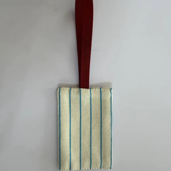 [Gift - Hàng tặng không bán] Phụ kiện treo túi balo Jamlos
