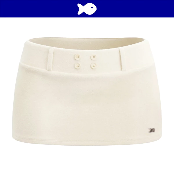 Chân váy ngắn lưng thấp ôm nhẹ DKMV sẵn quần trong đính nút điệu đà logo cá inox màu vàng bơ | K-SET32-V-V
