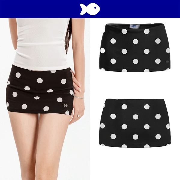 Chân váy đen cạp trễ form ôm ngắn DKMV có quần trong kaki chấm bi to logo cá inox đáng yêu Minuet Skirt | K-V22-CBT