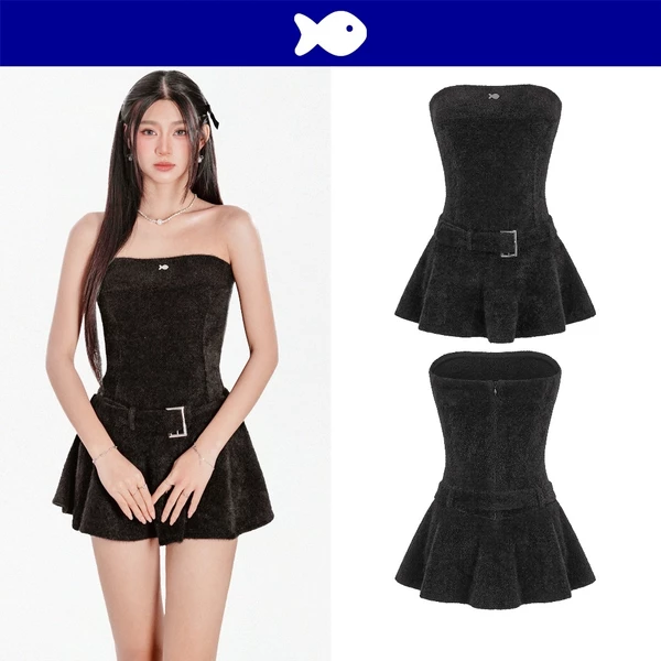 Đầm cúp ngực kiểu nữ len lông thỏ DKMV sẵn quần trong kèm dây belt đính logo cá inox màu đen Astraea Dress | K-D58-D