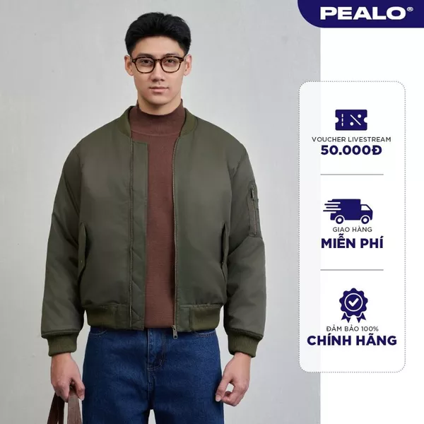Áo khoác bomber PEALO chất tốt, khoá YKK tốt,form tốt nhưng đường may không tốt nên giảm giá bán