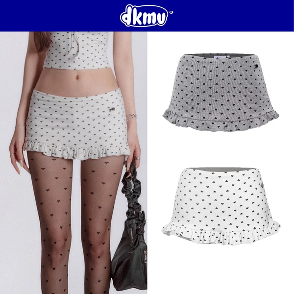 Chân váy kiểu họa tiết trái tim DKMV viền bèo đáng yêu dáng ngắn có quần trong thun ôm dáng Heart Mini Skirt | K-SET11-V