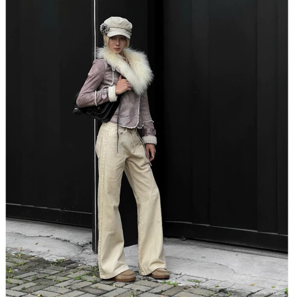 LOE BEIGE FLARED JEANS WASH VER 1 - Quần jeans ống loe wash Whose Studio 1821