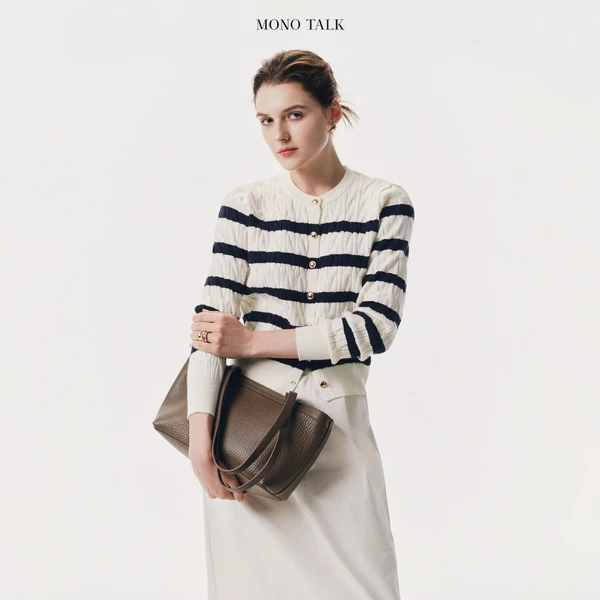 Áo cardigan len lông thỏ vặn thừng The Cable Cardigan Mono Talk - MCS26W-T30009FB