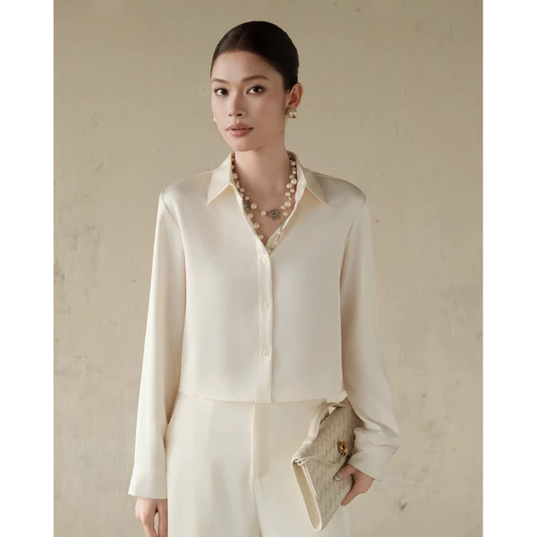 RUBIES Rita Shirt - Áo Sơ Mi Nữ Vải Lụa Dáng Ngắn Tay Dài Cổ Đức