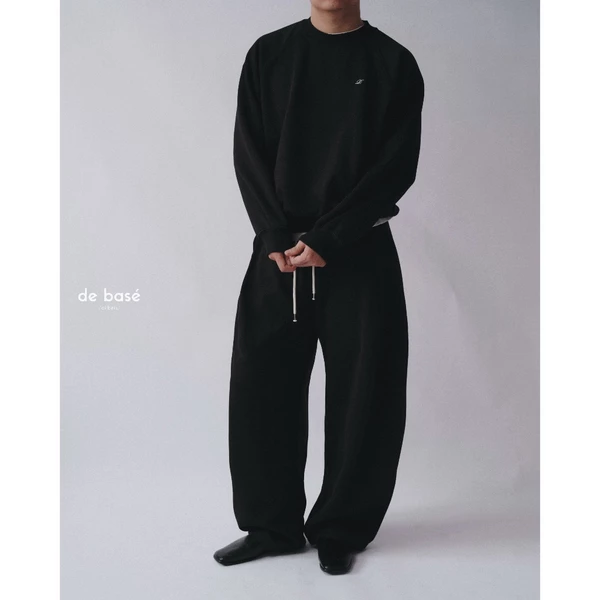 basé SWEATSHIRT 01 - Áo Nỉ Raglan Logo Thêu Ngực - de basé