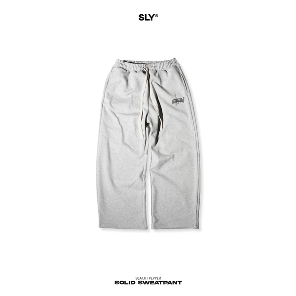 Quần nỉ ống rộng SLY Sweat Pant Solid màu xám tiêu