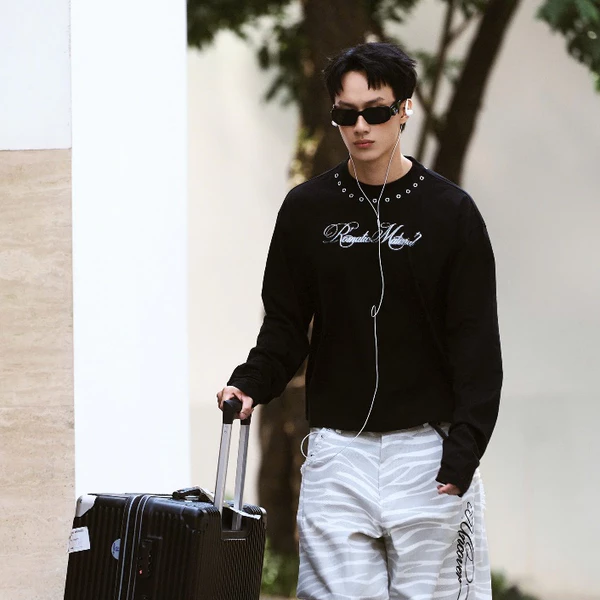 Áo thun tay dài Roma - Longsleeve romantic material