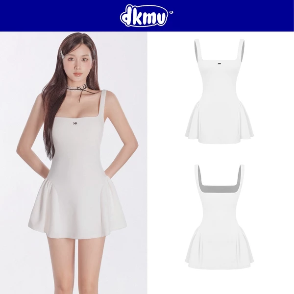 Đầm hai dây trắng bản to xoè bồng DKMV cổ vuông đính logo cá điệu đà thun 2 da ôm dáng Caroline Dress | K-D42-T