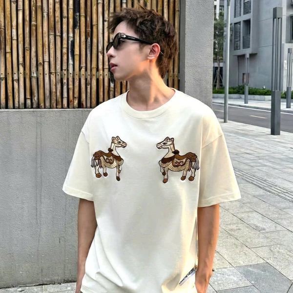 Aó thun tay ngắn YELLOW FLICKER họa tiết thêu SONGNGO unisex