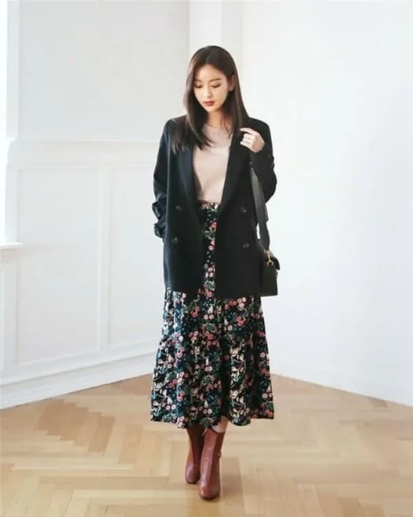 Noel 2021 giới trẻ mặc gì? Gợi ý 10+ outfit Giáng Sinh cực ấn tượng
