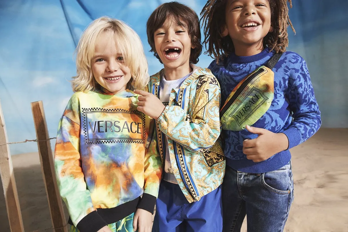 Nhà mốt Versace ra mắt BST sành điệu hết nấc dành cho bé