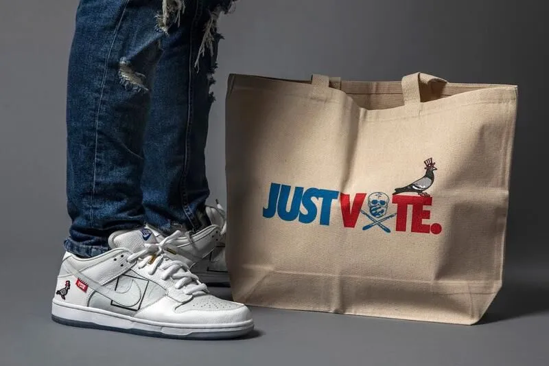 Jeff Staple x Nike SB Dunk Low “Just Vote”: Đôi giày dành cho ngày bầu cử