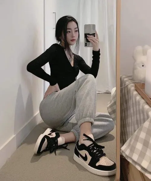 Giày Jordan cổ cao x đồ tập x quần jogger