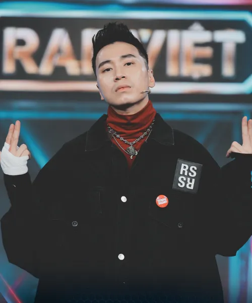 Outfit thanh lịch và thời thượng của Karik dự kiến tạo trend tại Rap Việt mùa 2