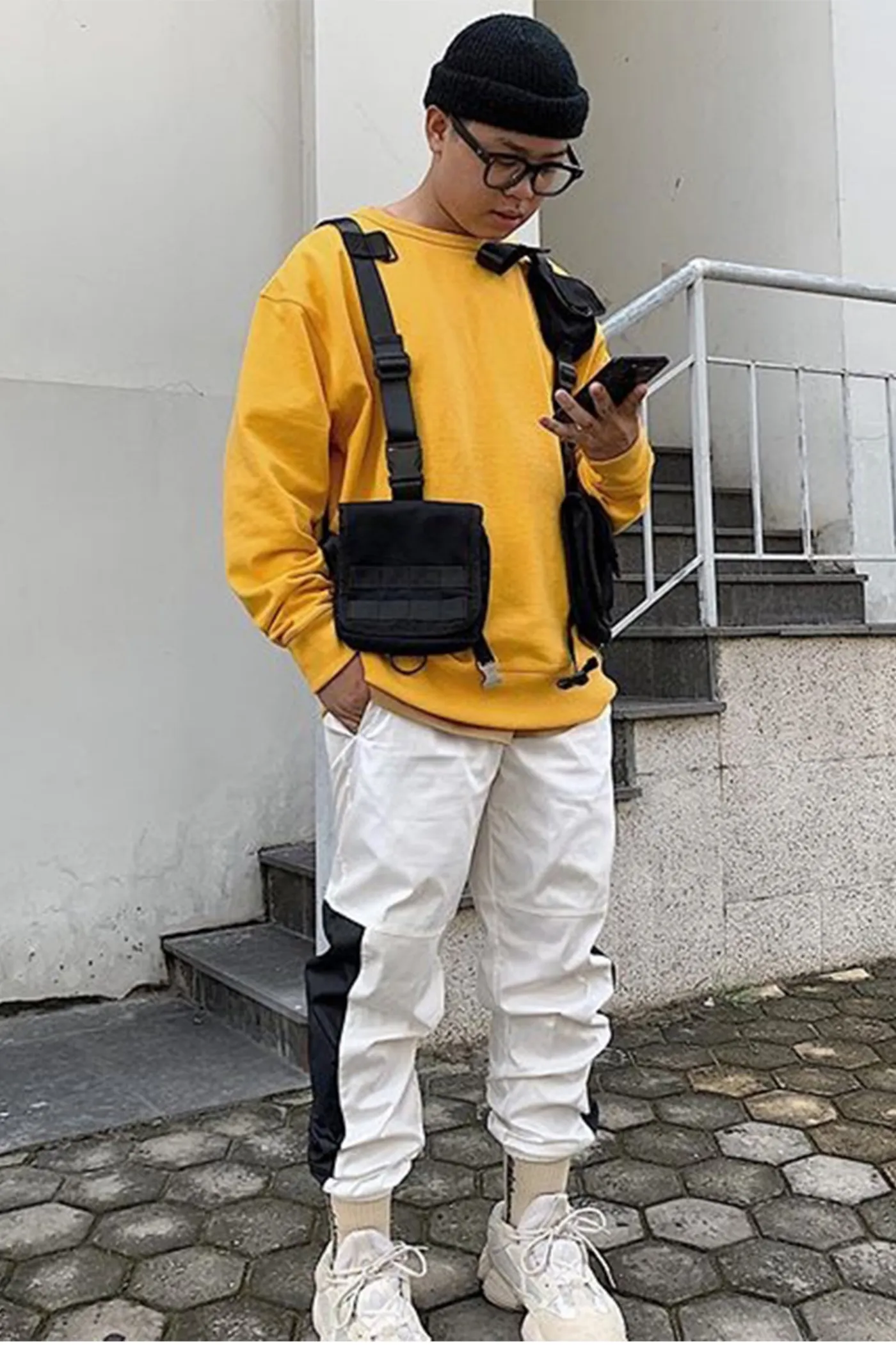 Lê Hoàng Phú / 21 / White Collar Employee / tucull