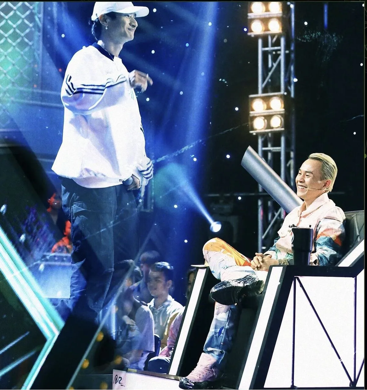 [Rap Việt] 16 Typh - Chàng rapper "màu sắc" trong âm nhạc lẫn thời trang
